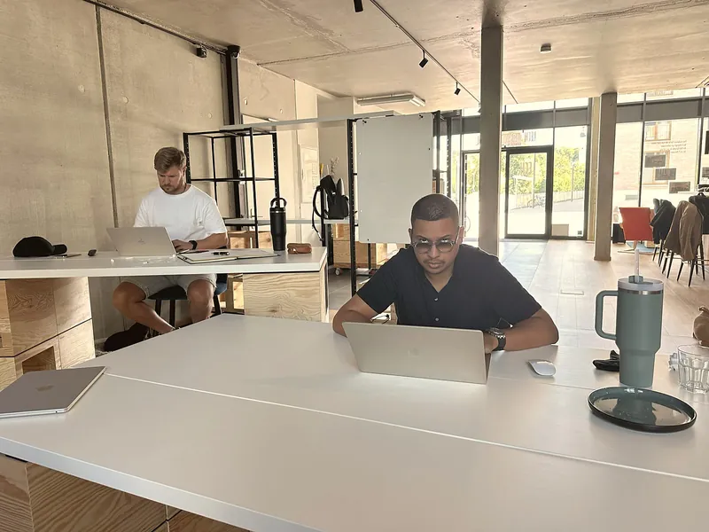 Participants work at their laptops at the LechLoft